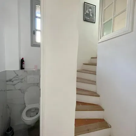 Ecusson - Duplex Lumineux Et Climatise Dans Particulier * Montpellier