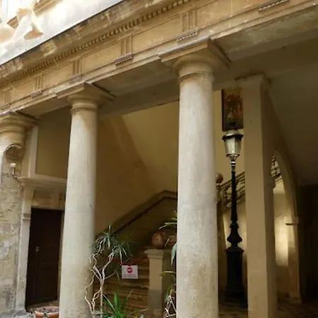Apartment Ecusson - Duplex Lumineux Et Climatise Dans Particulier