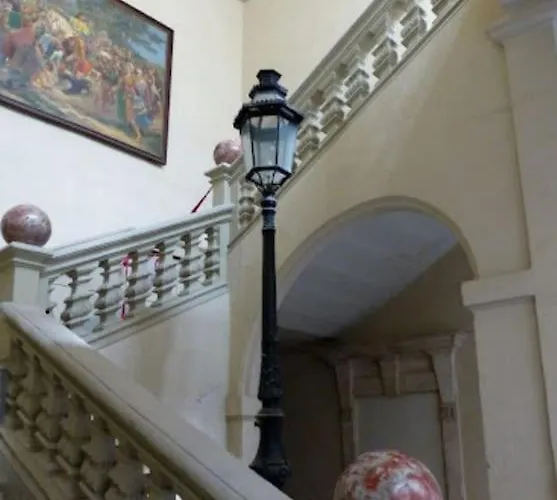 아파트 Ecusson - Duplex Lumineux Et Climatise Dans Particulier